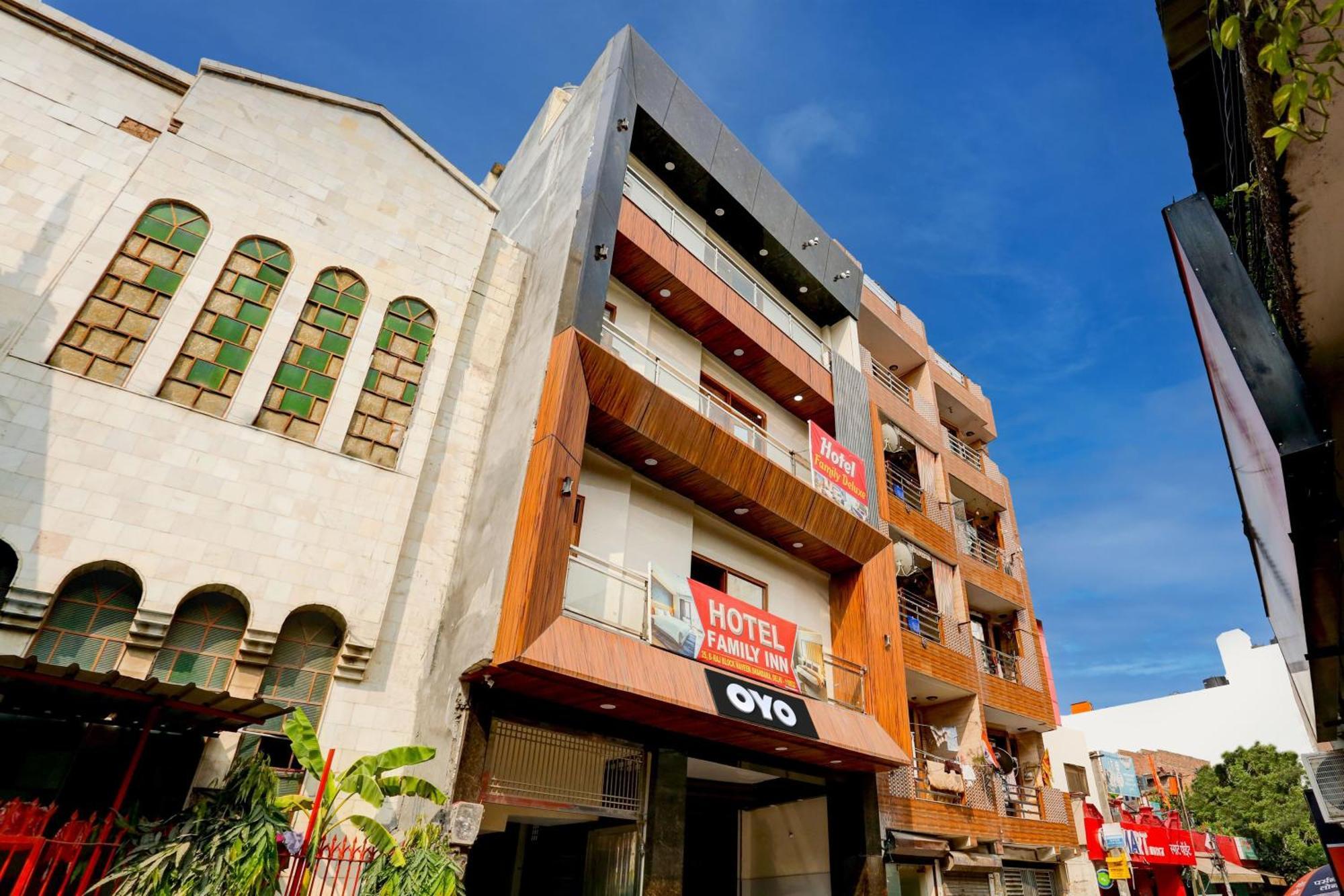 Hotel O Family Deluxe Нью-Дели Экстерьер фото